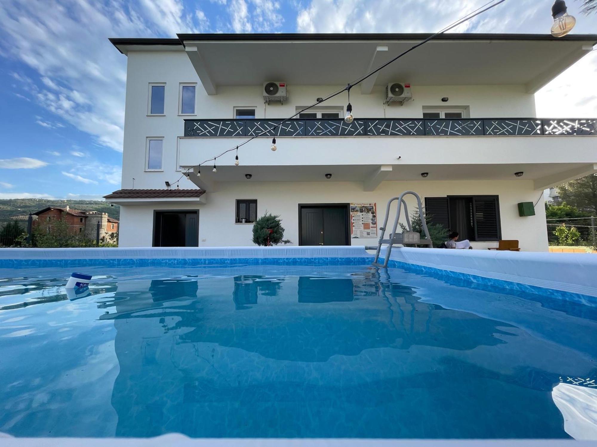 Baza Hostel - Swimming Pool Берат Экстерьер фото